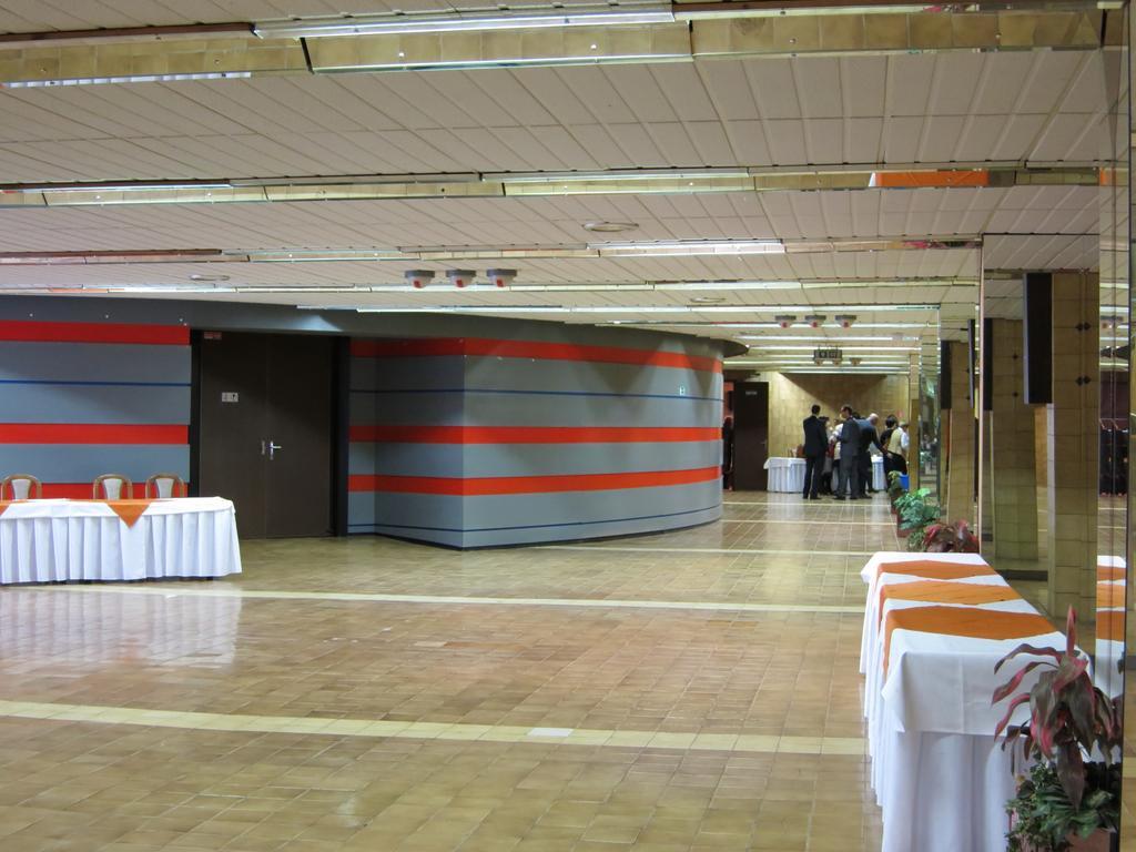 Retro Hotel Suza Bratislava Exterior foto